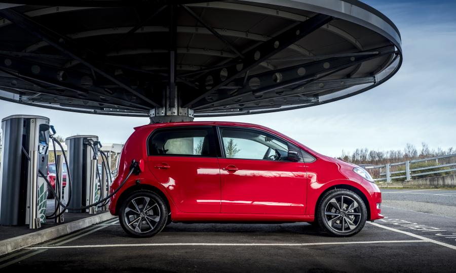  Skoda Citigoᵉ iV 2019 года  (UK) (фото 8 из 40)